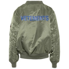 Vetements x Alpha Industries Wendbare Bomber Jacket 