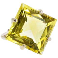 AJD Glittering 12 Cts Lemon Quartz Sterling Silver Glamorous Cocktail Ring