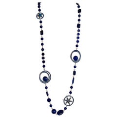 Philippe Ferrandis Lange Halskette mit blauem Swarovski-Kristall