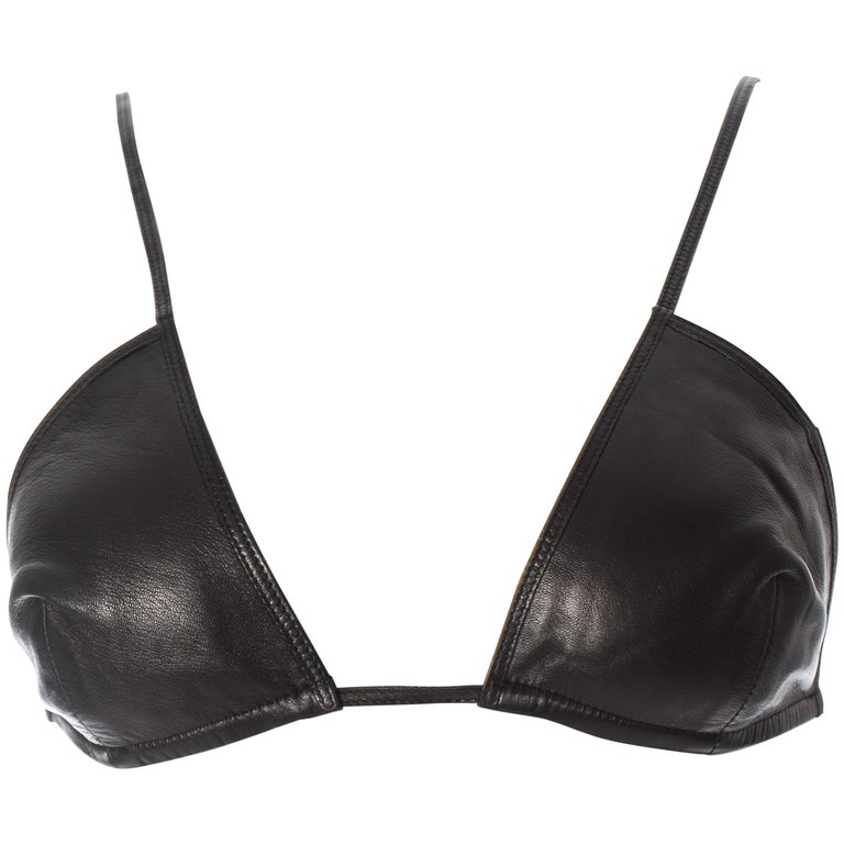 Gucci SS 1998 iconic bra in size L is still in the store 🗝️ Not only as an  ideal look but also an investment ;)