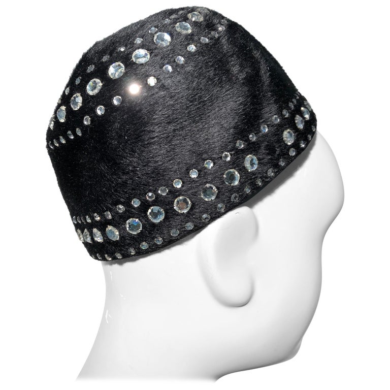 1960s Leslie James Black Felt Mod Hat W/ Rhinestone Embellishments  For Sale