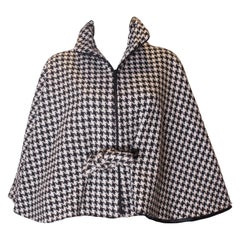 A Vintage 1970s Dents Black and White houndstooth Cape