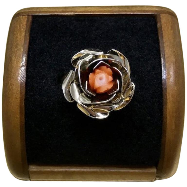 Vintage 1940s Mid Century Carved Coral Gilder Sterling Silver Floral Rose Ring For Sale