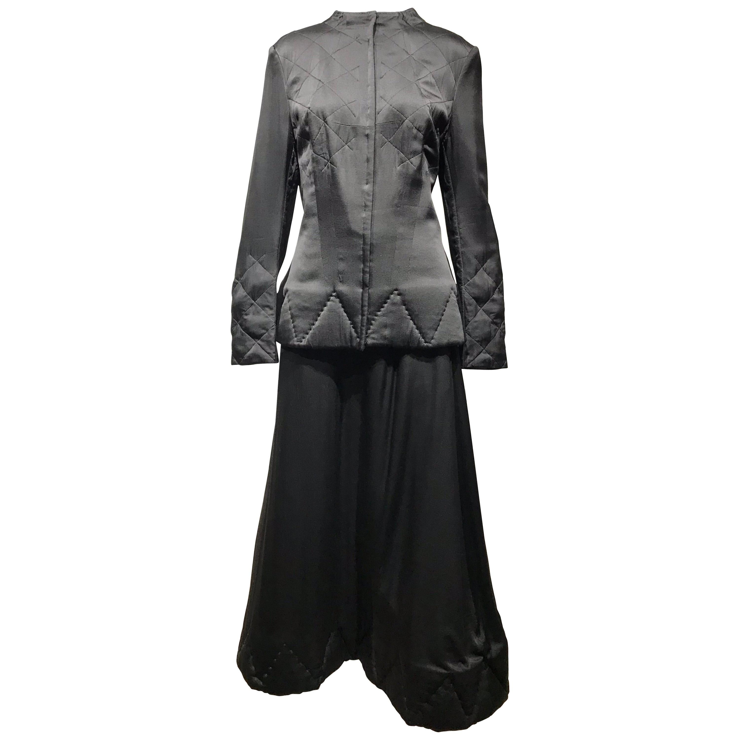 Yohji Yamamoto Set giacca e gonna trapuntata in seta a maniche lunghe nera in vendita