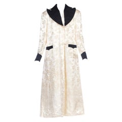 Vintage 1940s White Silk Lined Dressing Gown