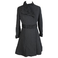 1980 Genny by Versace Manteau Robe en fourrure noire Astrakhan