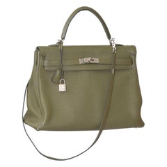 Hermes Vert Veronce Togo Leather Palladium Hardware Kelly Retourne 35 Bag