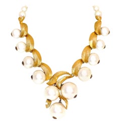 Circa 1960 Large Faux-Pearl Choker