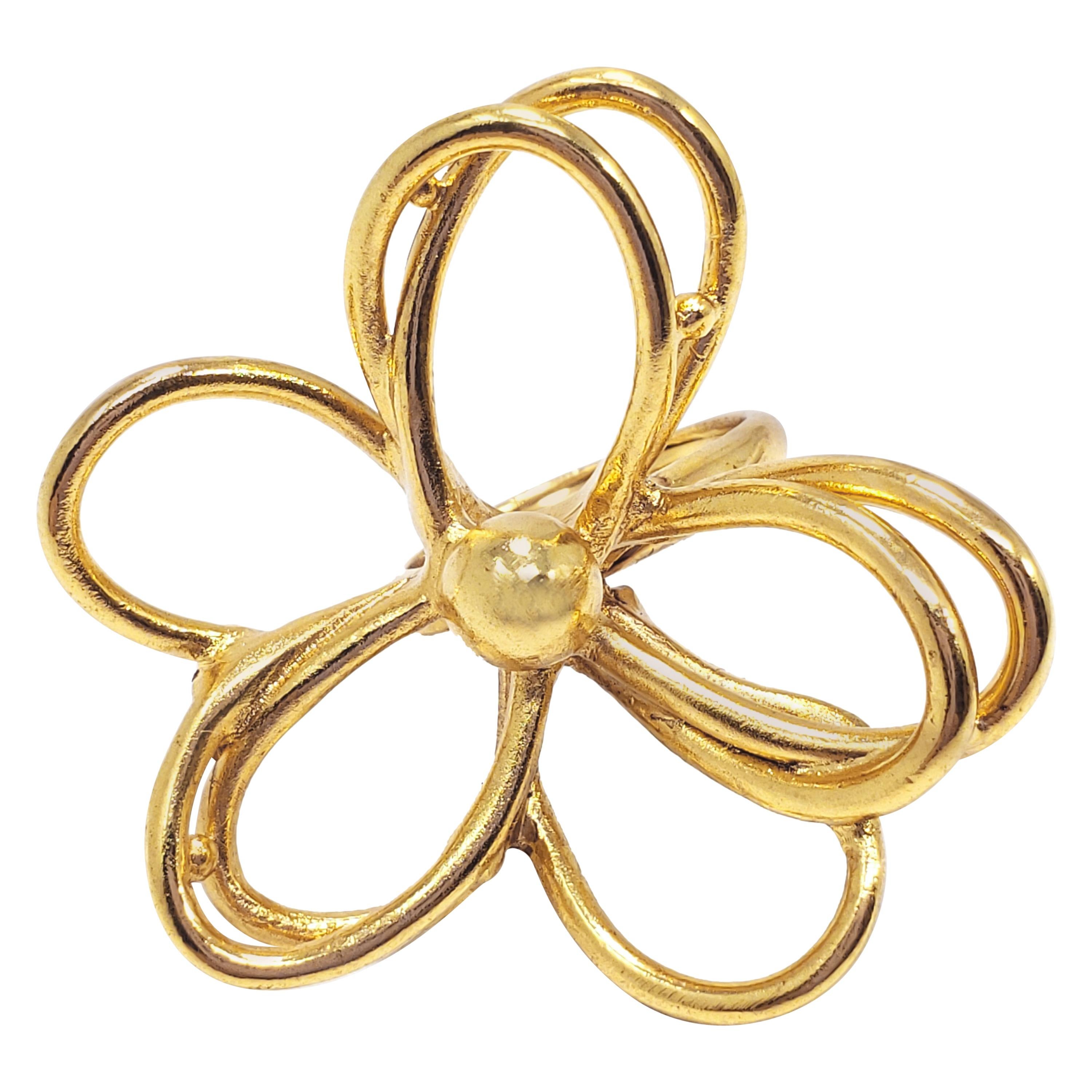Oscar de la Renta Botanical Scribble Flower Statement Ring in Gold, US Sizes 4-8 For Sale