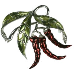 Marcel Boucher Chili Pepper Pearlized Emaille Brosche