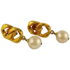 Chanel Vintage Iconic Chain Pearl Dangling Earrings