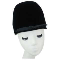 Vintage Mod 1960's Franklin Simon Black Velvet Helmet Hat