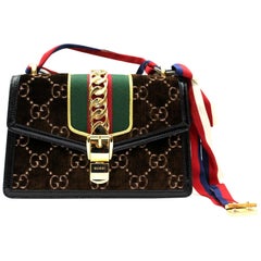 2018 Gucci Sylvie Tasche aus Samt