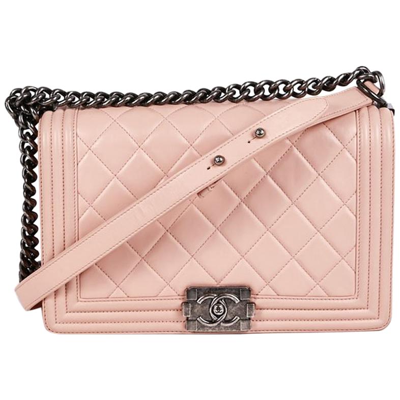 CHANEL Boy Bag in Pink Quilted Calf Leather