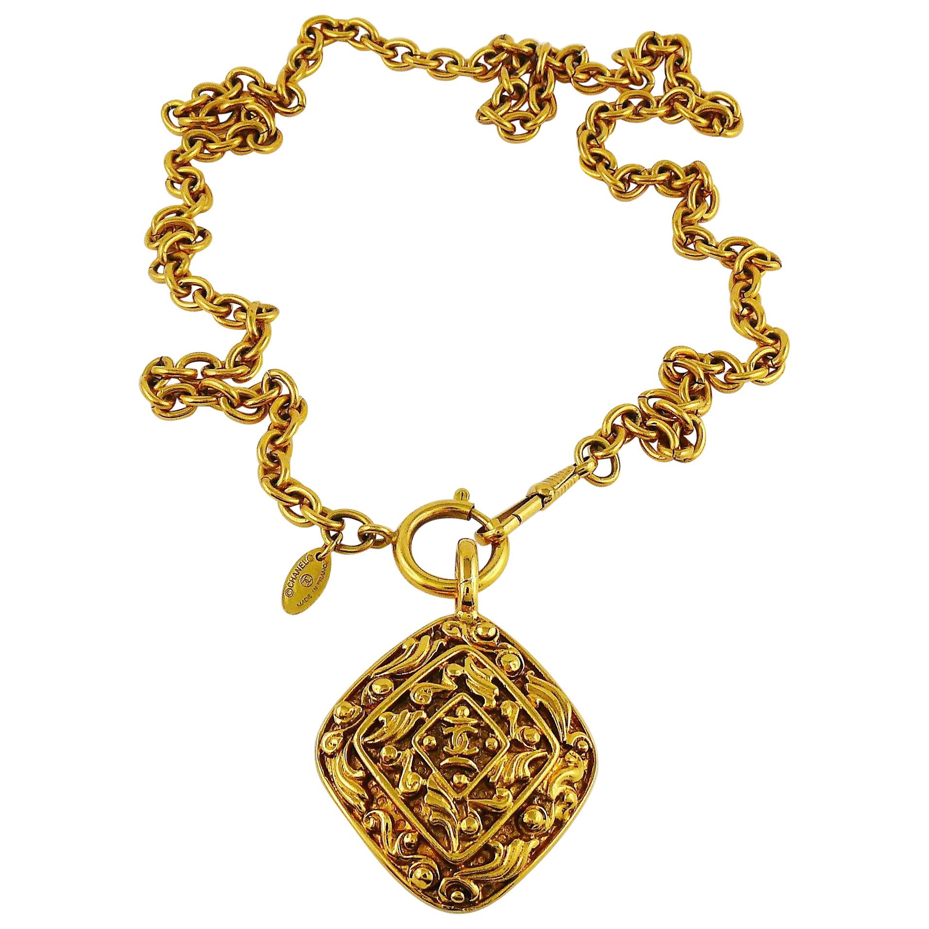 Chanel Vintage Gold Toned Diamond Shaped Textured CC Pendant Necklace