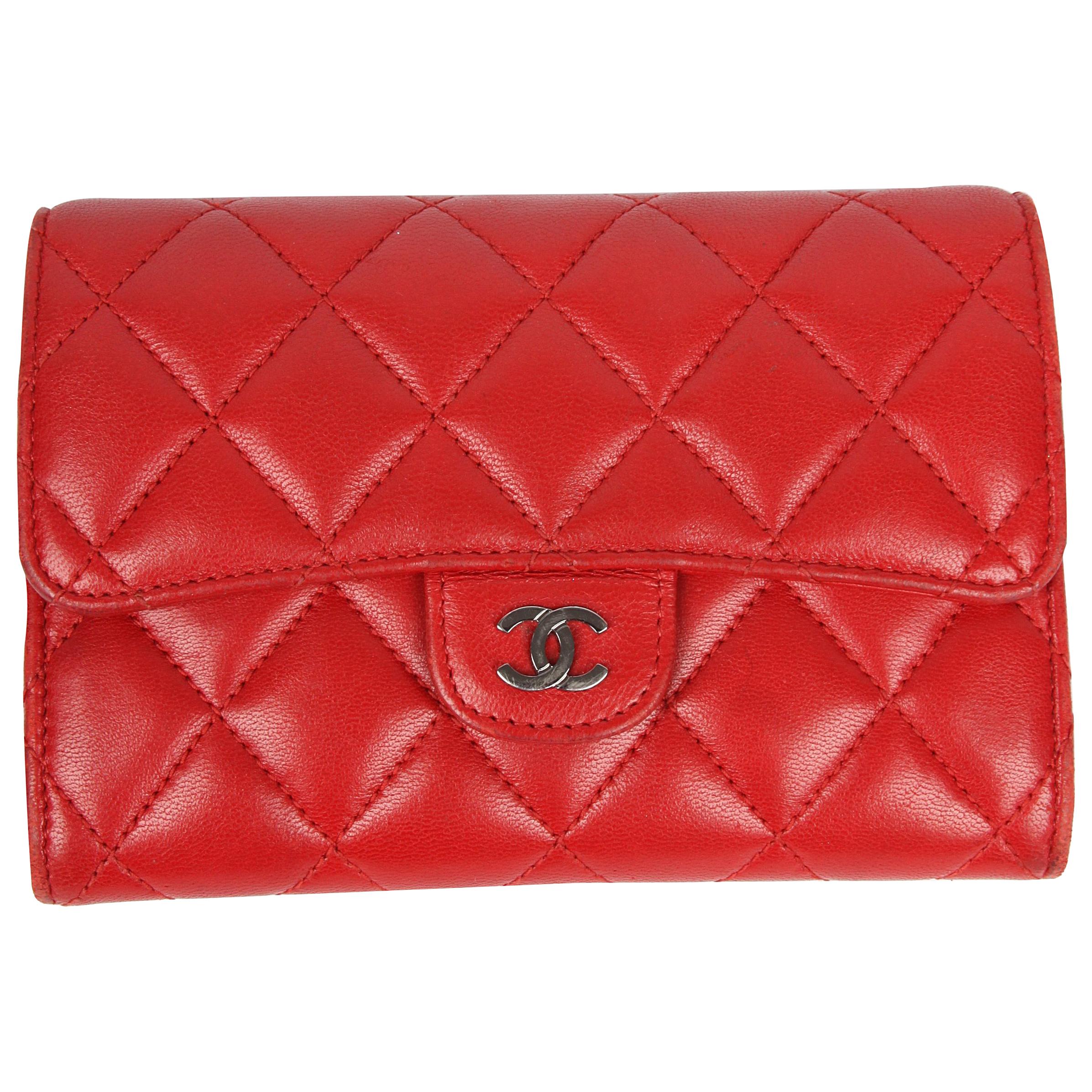 Chanel Quilted Wallet - red leather For Sale