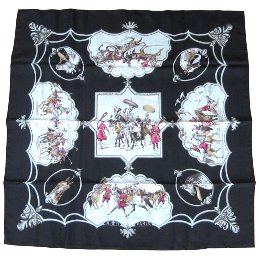 Hermes silk scarf  New, Never Worn Chevaux des Moghols In Box 