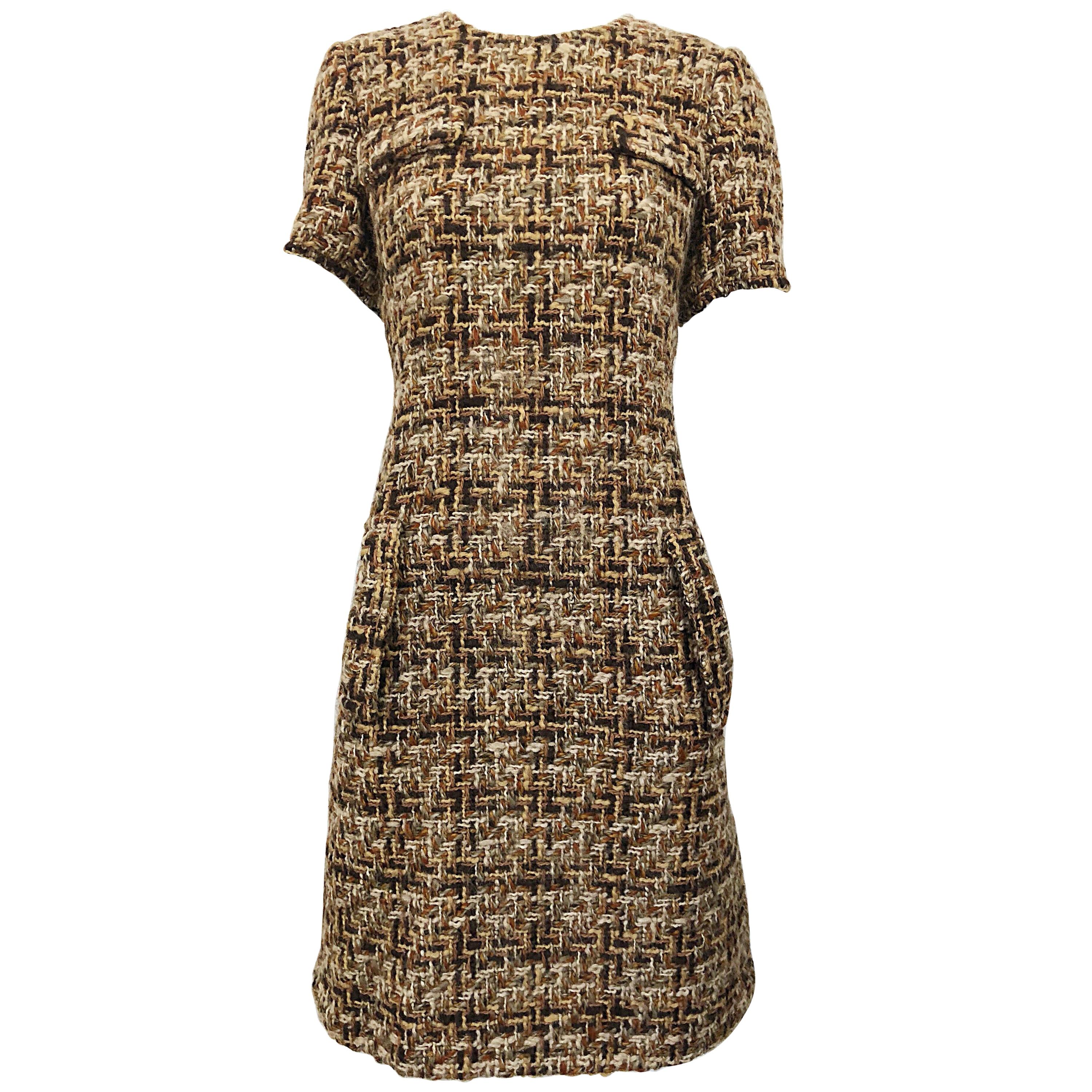 Chic 1960s Brown + Taupe Boucle Woven Short Sleeve Vintage 60s Shift Dress For Sale