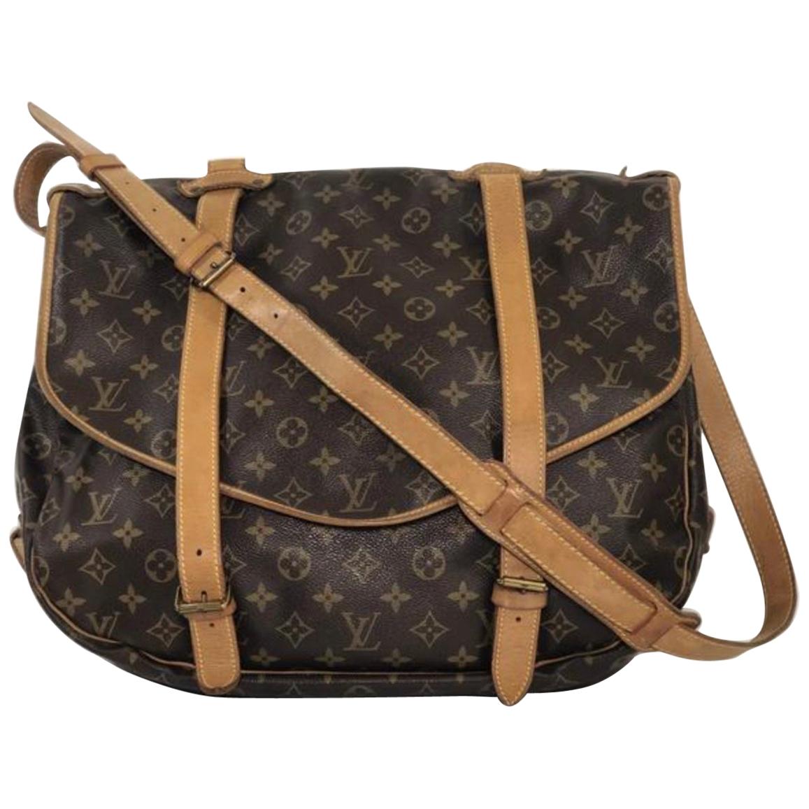 Louis Vuitton Monogram Saumur 43 Crossbody Shoulder Handbag For Sale