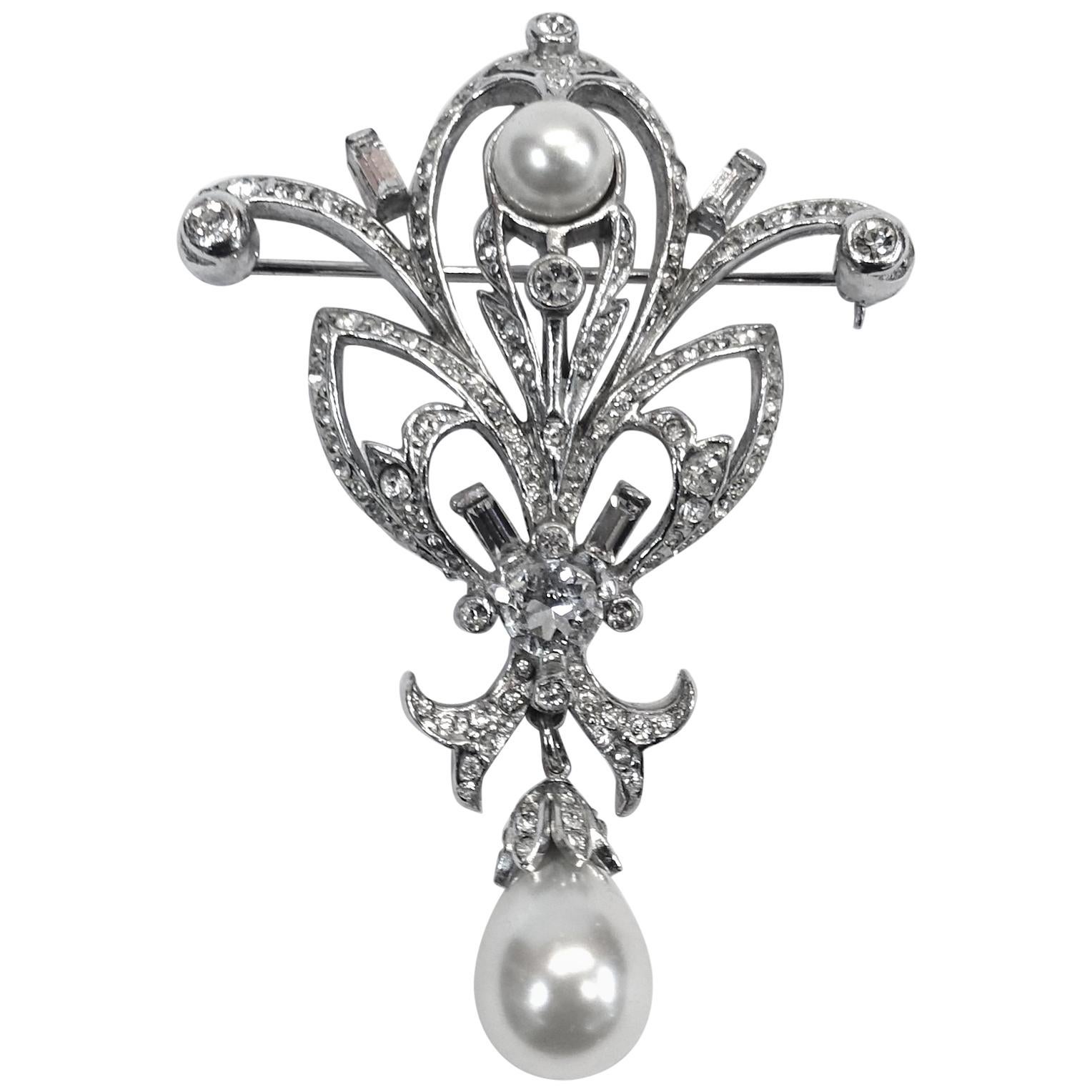 Vintage Signed Reja Faux Pearl & Crystals Dangling Brooch For Sale