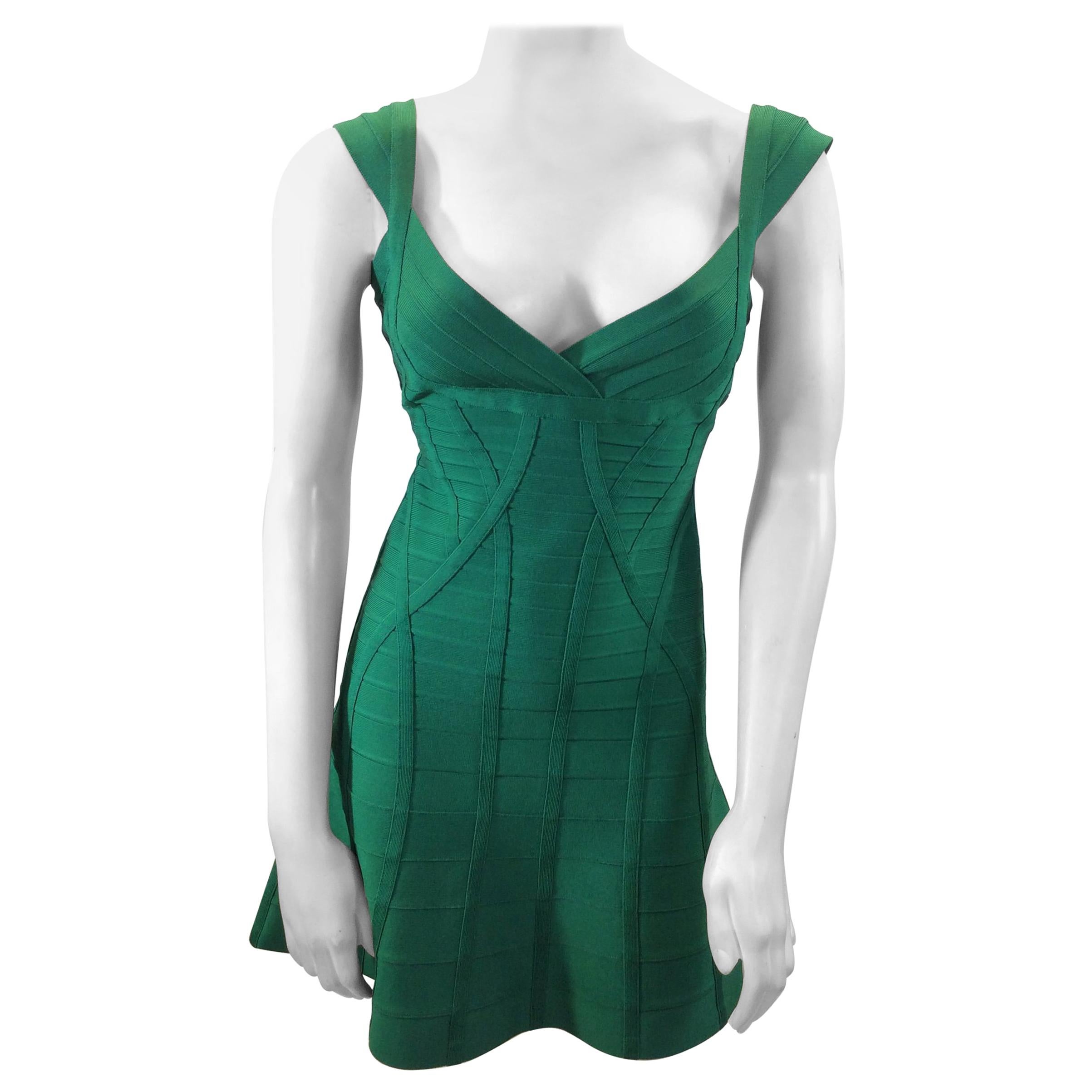 Herve Leger Green Bandage Dress im Angebot