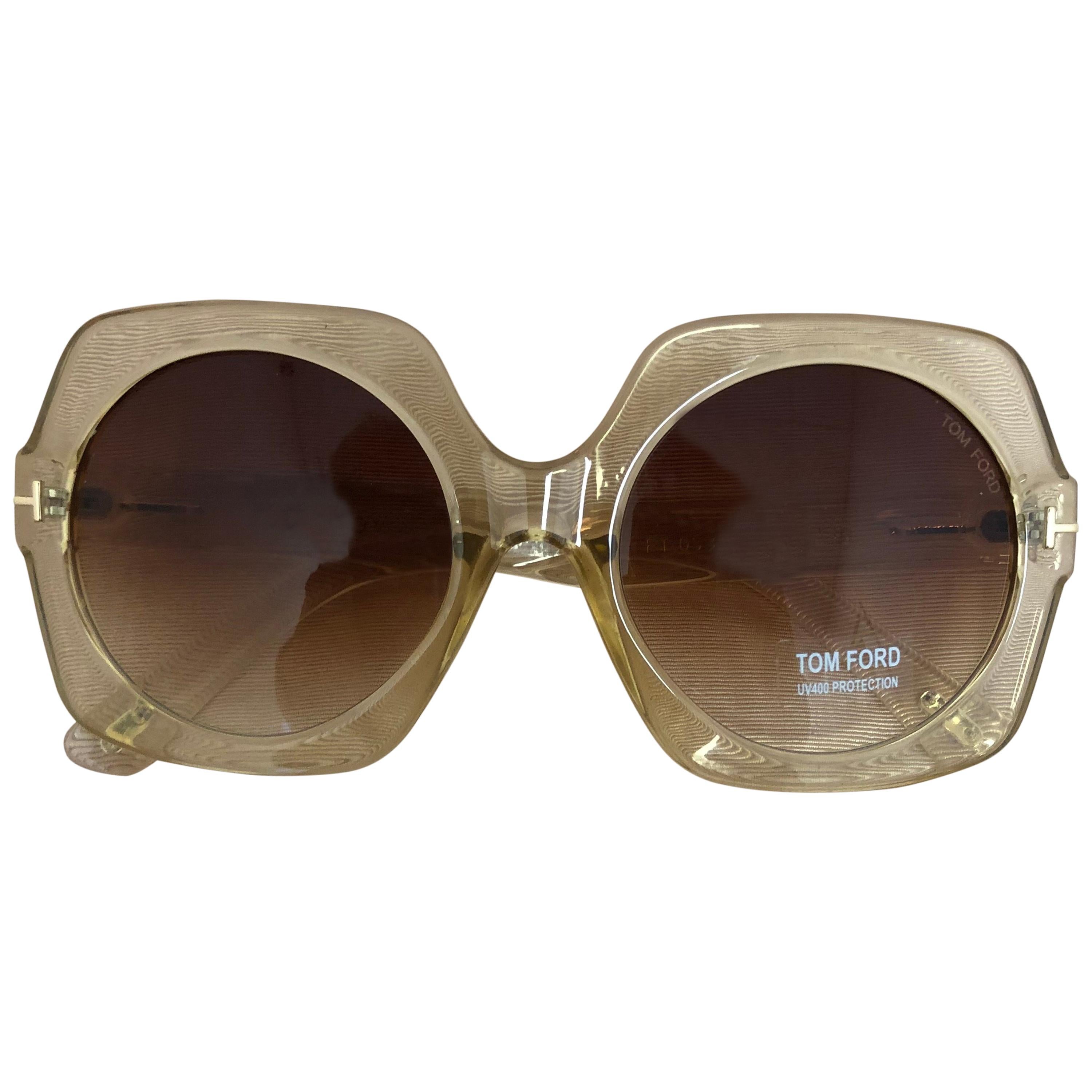 Tom Ford Sofia Sunglasses FT 0535 in Pale Gold Tone Never Worn w/Case and Box