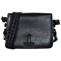 Off-White Black Grained Leather Sculpture Binder Clip Crossbody Bag For  Sale at 1stDibs