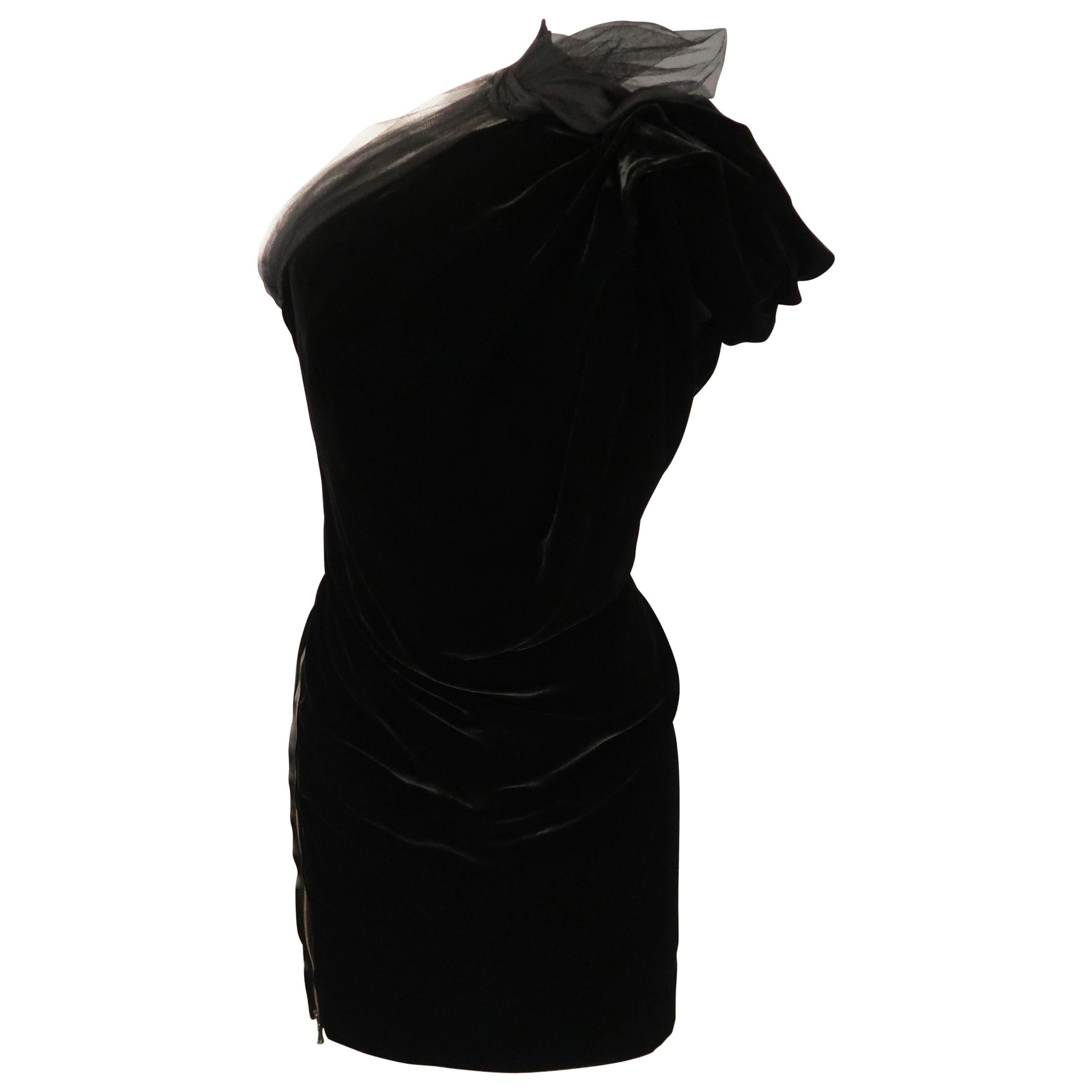 LANVIN Size 4 Black Asymmetrical Draped Velvet Tulle One Shoulder Cocktail Dress