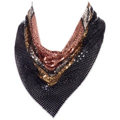 Seltene Whiting & Davis Schal-Halskette aus Metallgeflecht in Schwarz:: Bronze:: Gold und Silber