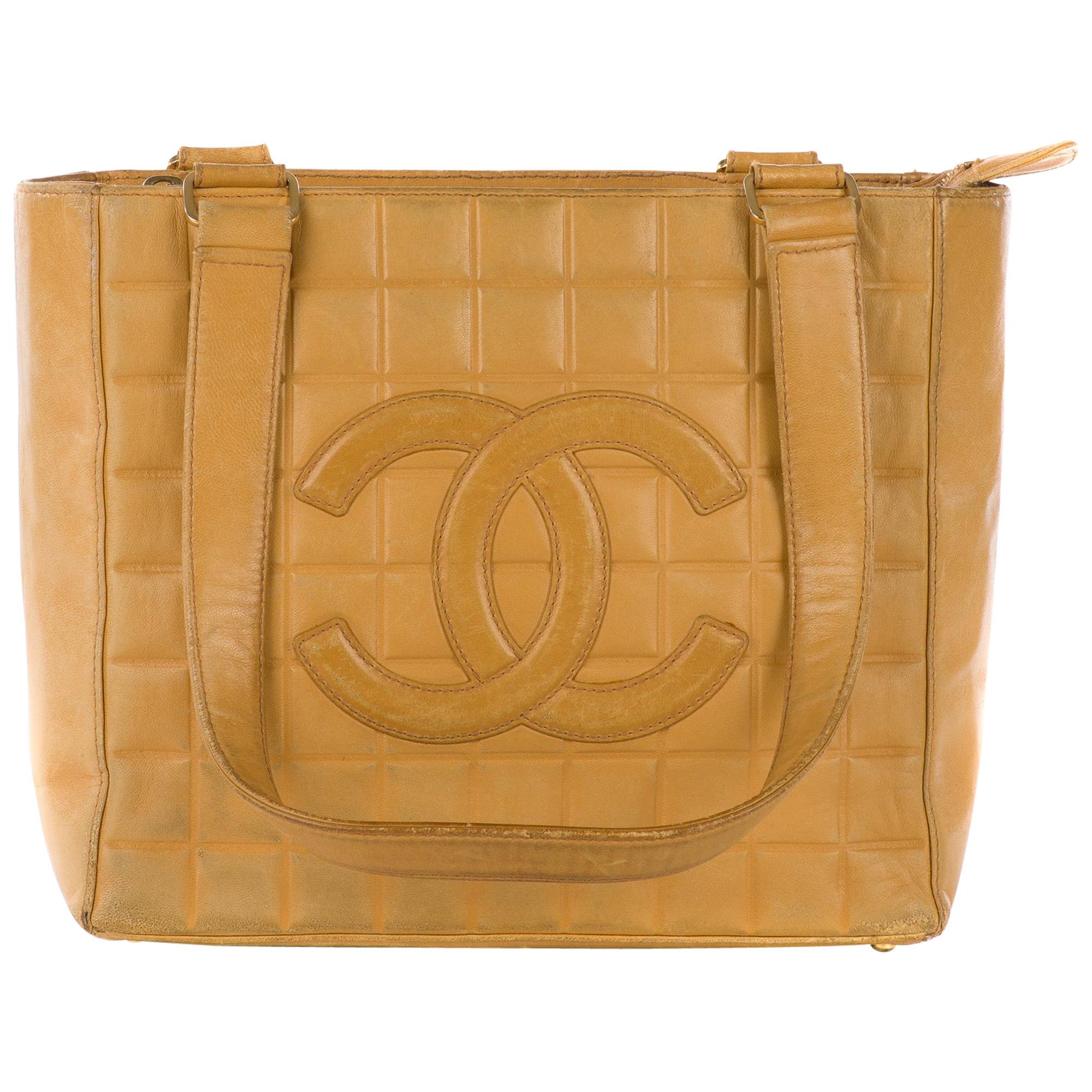 Chanel Medaillon Beige