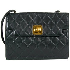 Chanel Dark Green Vintage Shoulder Bag