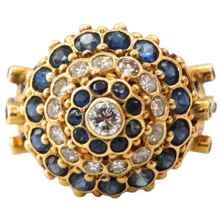 1970s 18K Yellow Gold & Sapphire Princess Ring 