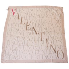 Echarpe en soie vintage de Valentino