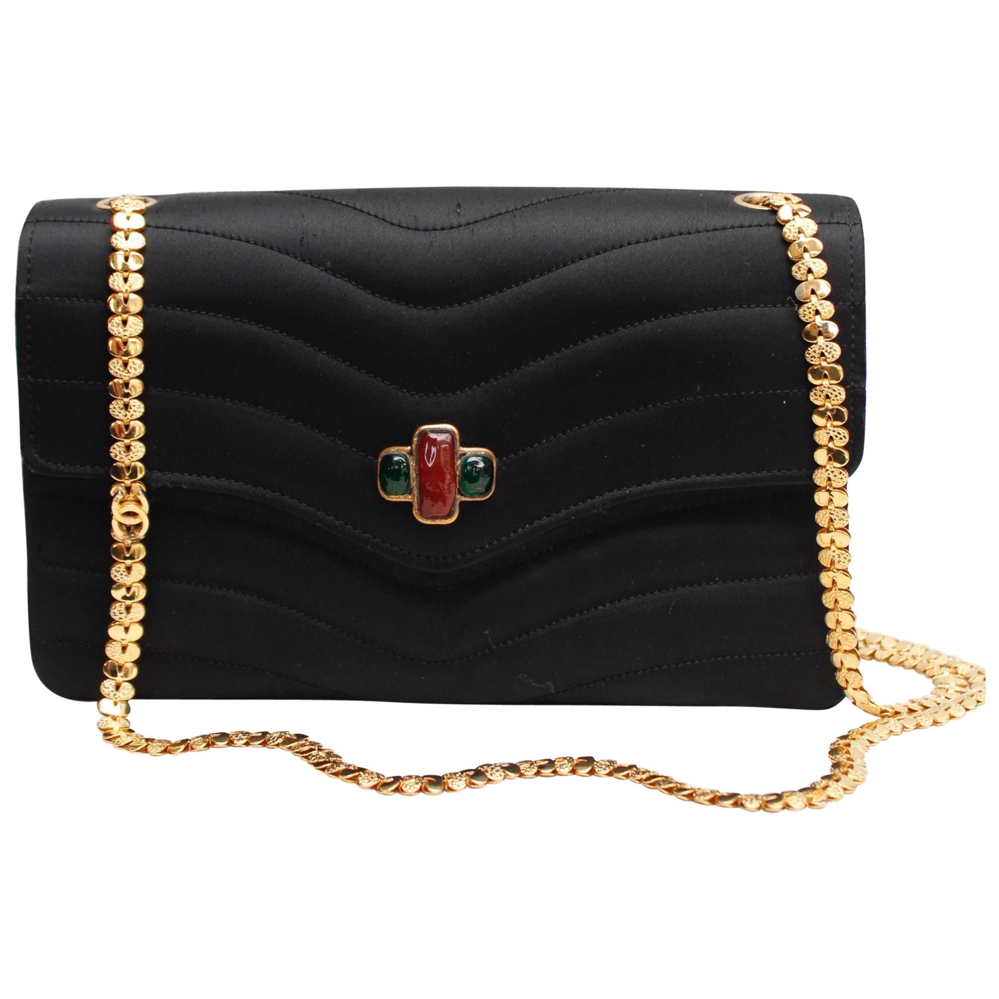 Chanel elegant evening jewel bag in black satin For Sale