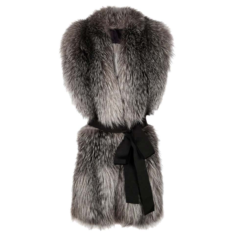 Black Fur Stoles - 50 For Sale on 1stdibs