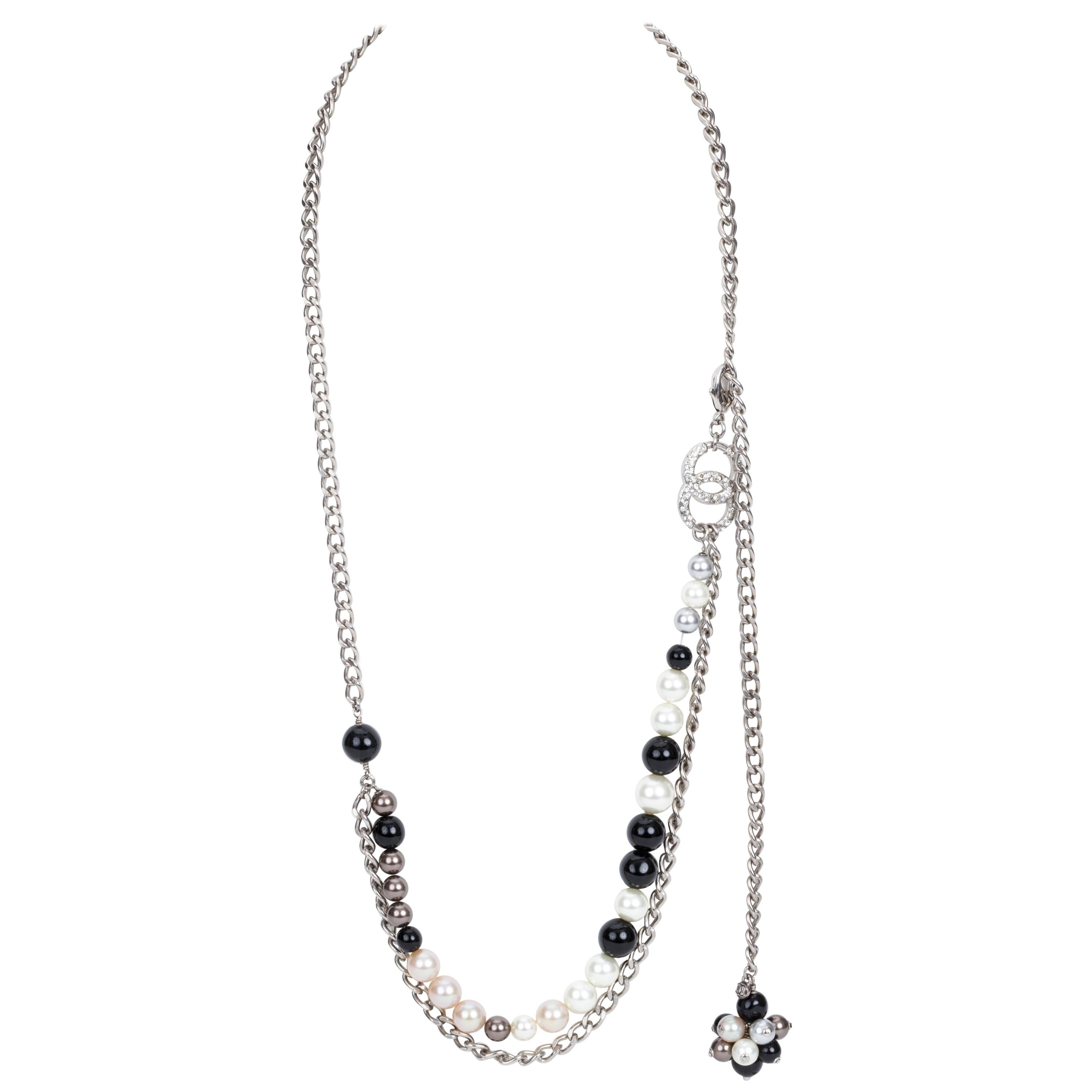 Chanel Black & White Pearl Necklace Belt