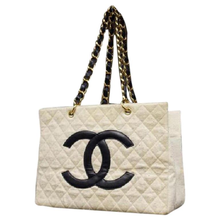 Chanel Shopping ( Ultra Rare ) Quilted Linen Gst Chain 213824 Cotton Blend  Tote For Sale at 1stDibs