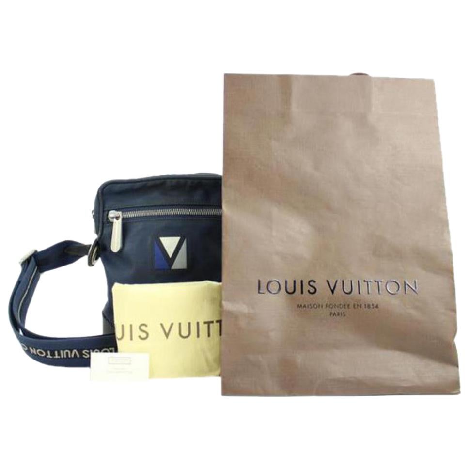 Louis Vuitton 2007 Lv Cup Solent Messenger 213607 Blue Shoulder Bag For Sale