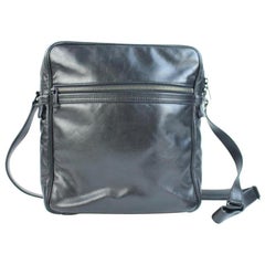 Louis Vuitton ( Ultra Rare ) Embossed Unisex 20lva32117 Black  Shoulder Bag