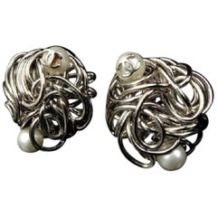 Chanel Silver X White 97a Knotted Cc Pearl 216671 Earrings