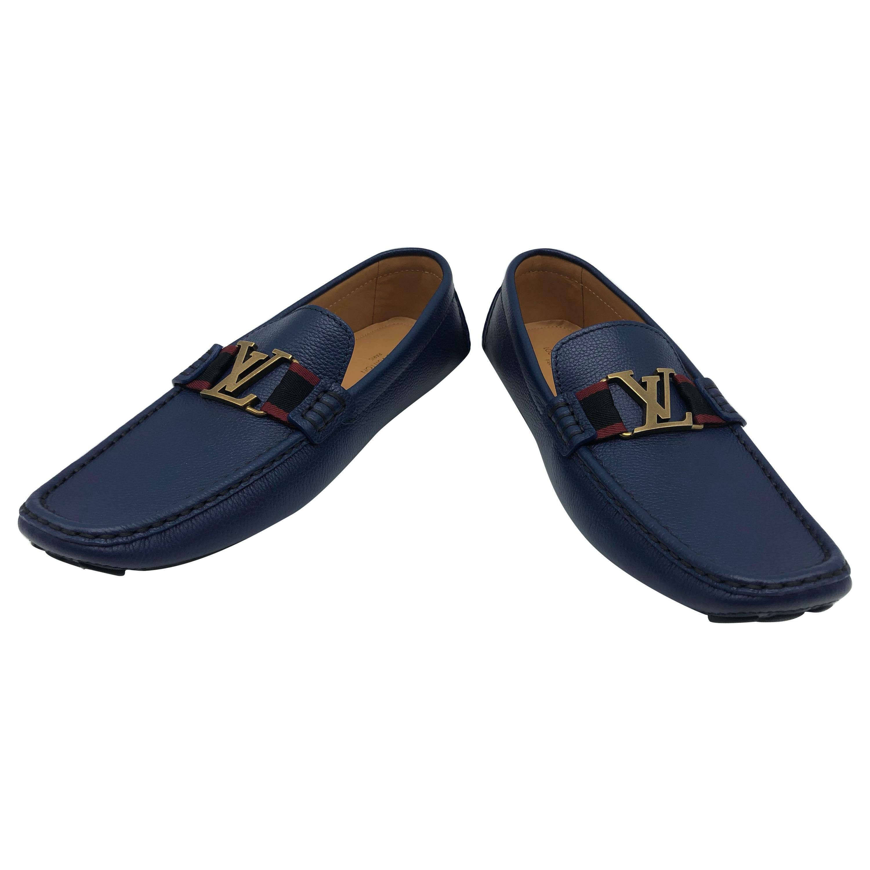 Louis Vuitton loafers in navy leather, size: 8 (42), new !