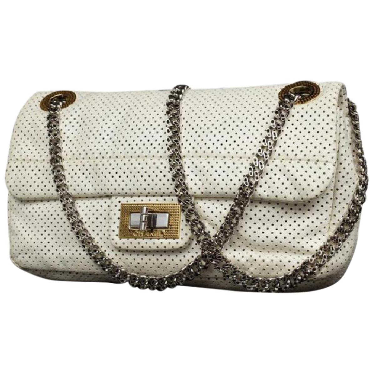 Chanel Classic Lambskin Perforated Drill Flap 217517 White Leather Shoulder Bag For Sale