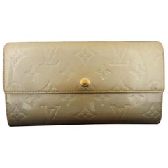 Vintage Louis Vuitton Ivory Monogram Vernis Blanc Corail Sarah Bifold Long 217416 Wallet