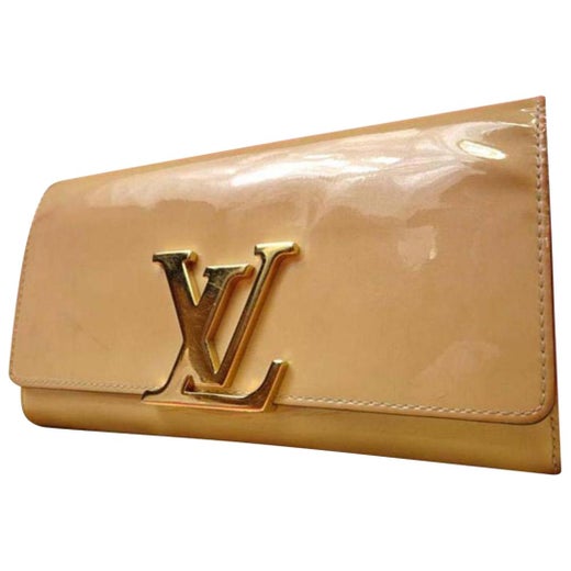Louis Vuitton Beige Vanilla Vernis Sobe Clutch Louise 1013lv10 For Sale at  1stDibs