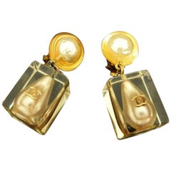 Chanel Gold 97p Lucite Ice Cube Pearl Drop 220560 Earrings