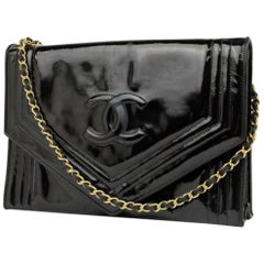 Vintage Chanel Pointed Chevron Flap 222330 Black Patent Leather Shoulder Bag