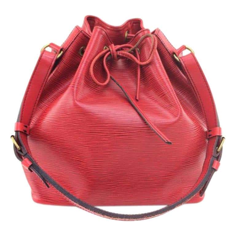 Vintage and Designer Shoulder Bags - 7,532 For Sale at 1stdibs - Page 5