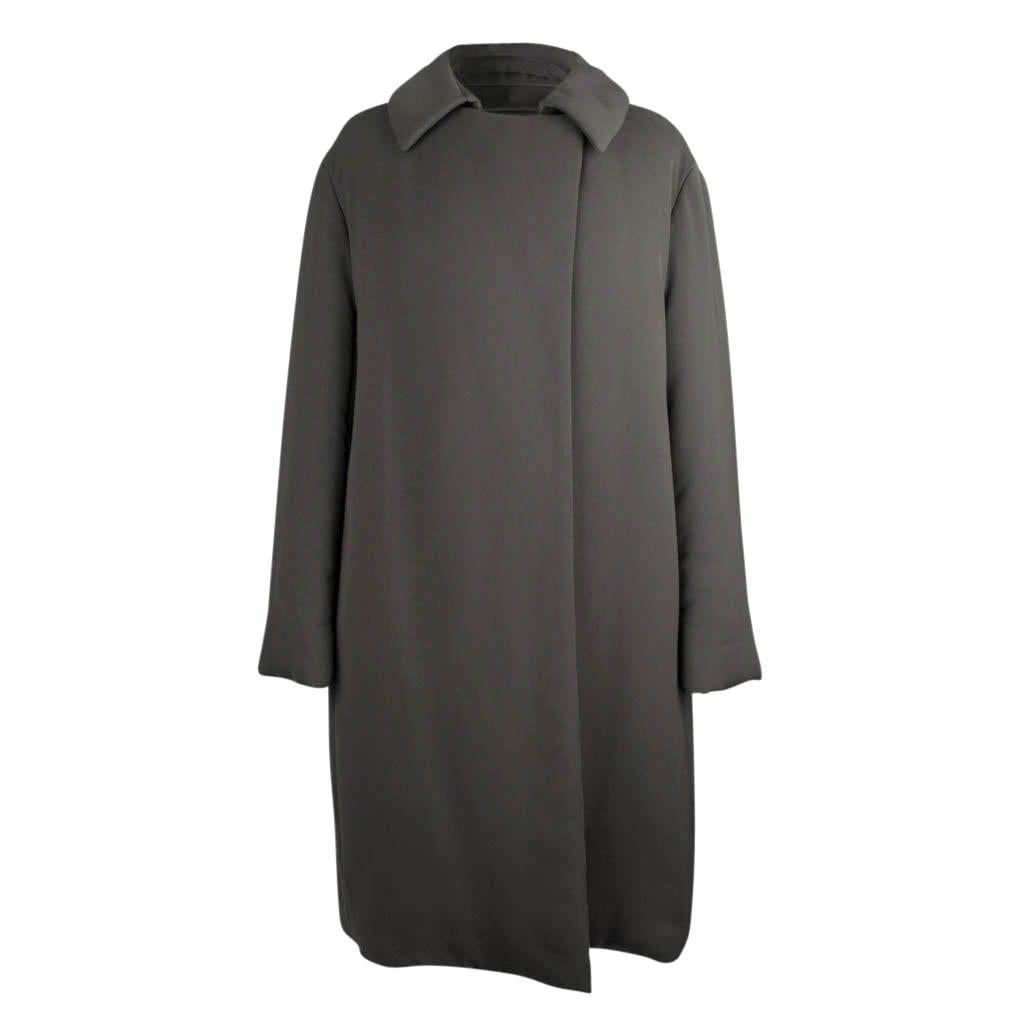 Hermes Gray Sleek Coat with Subtle Wadding 38 / 6 For Sale 4