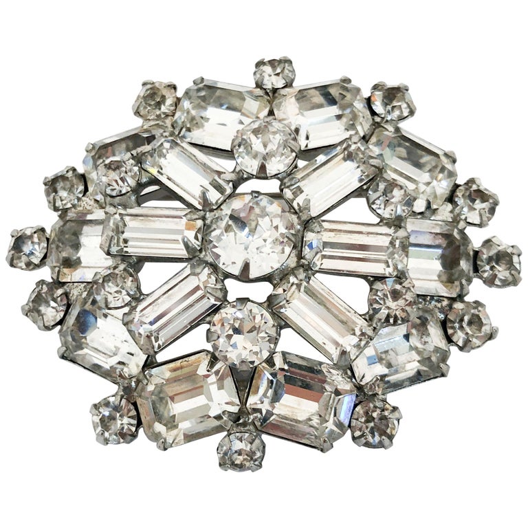 1950s Weiss Brooch with Clear Rhinestones at 1stDibs