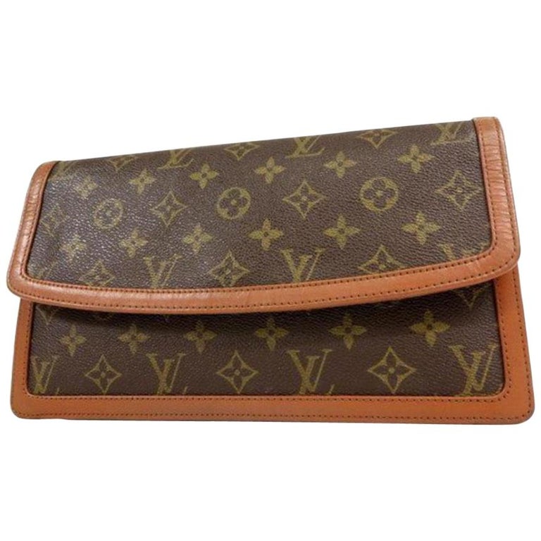 Louis Vuitton Monogram Dame Gm Envelope 233068 Brown Coated Canvas Clutch For Sale at 1stdibs